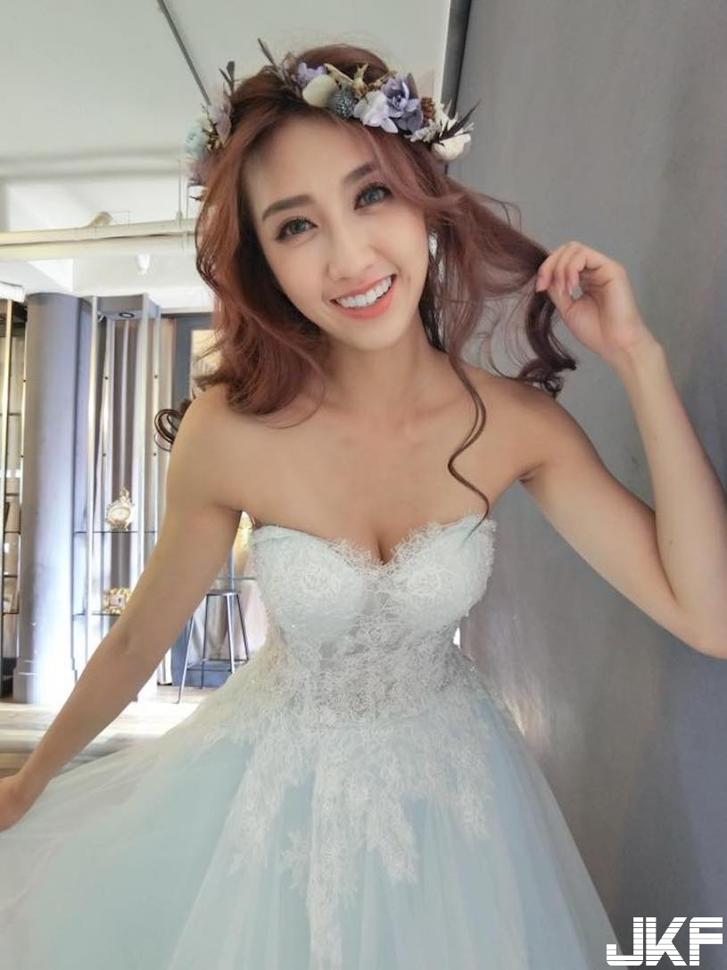 充滿笑容的活力 SG「Lenna」，婚紗裝展現「超窈窕曲線」！