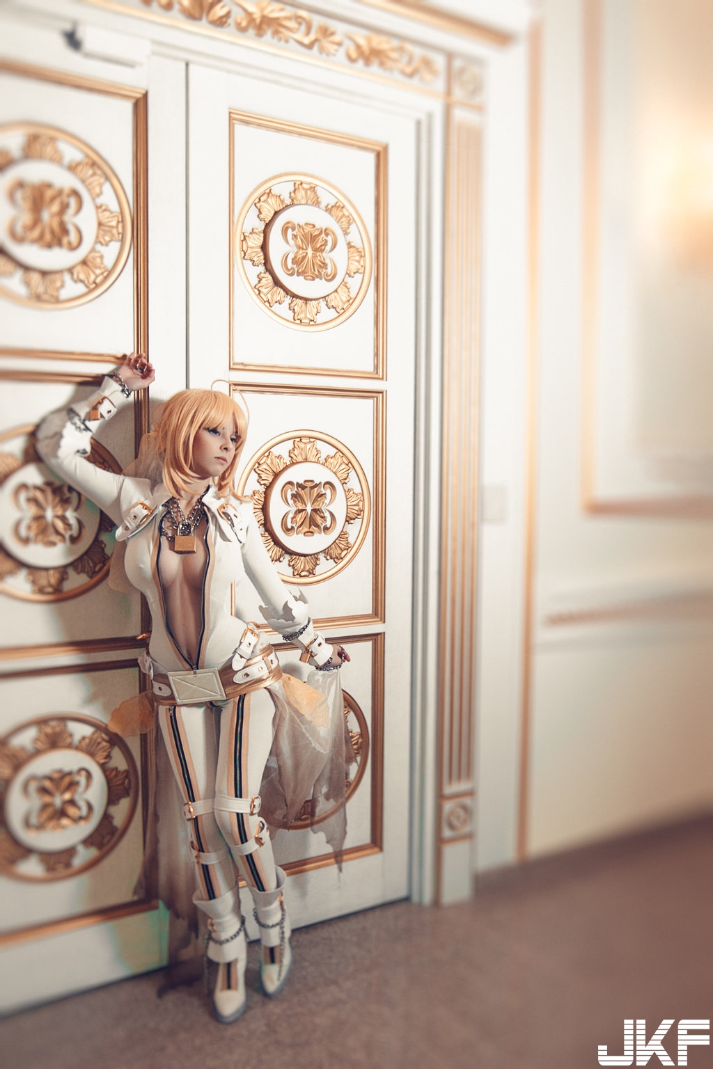 10_saber_bride_by_disharmonica_d85dake.jpg