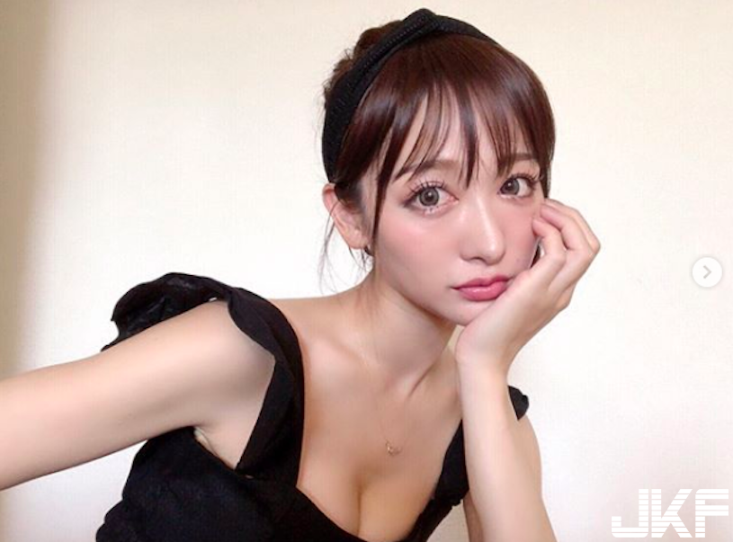 東京超美艷正妹「神子島みか」，「名模級臉蛋」好讓人動心！