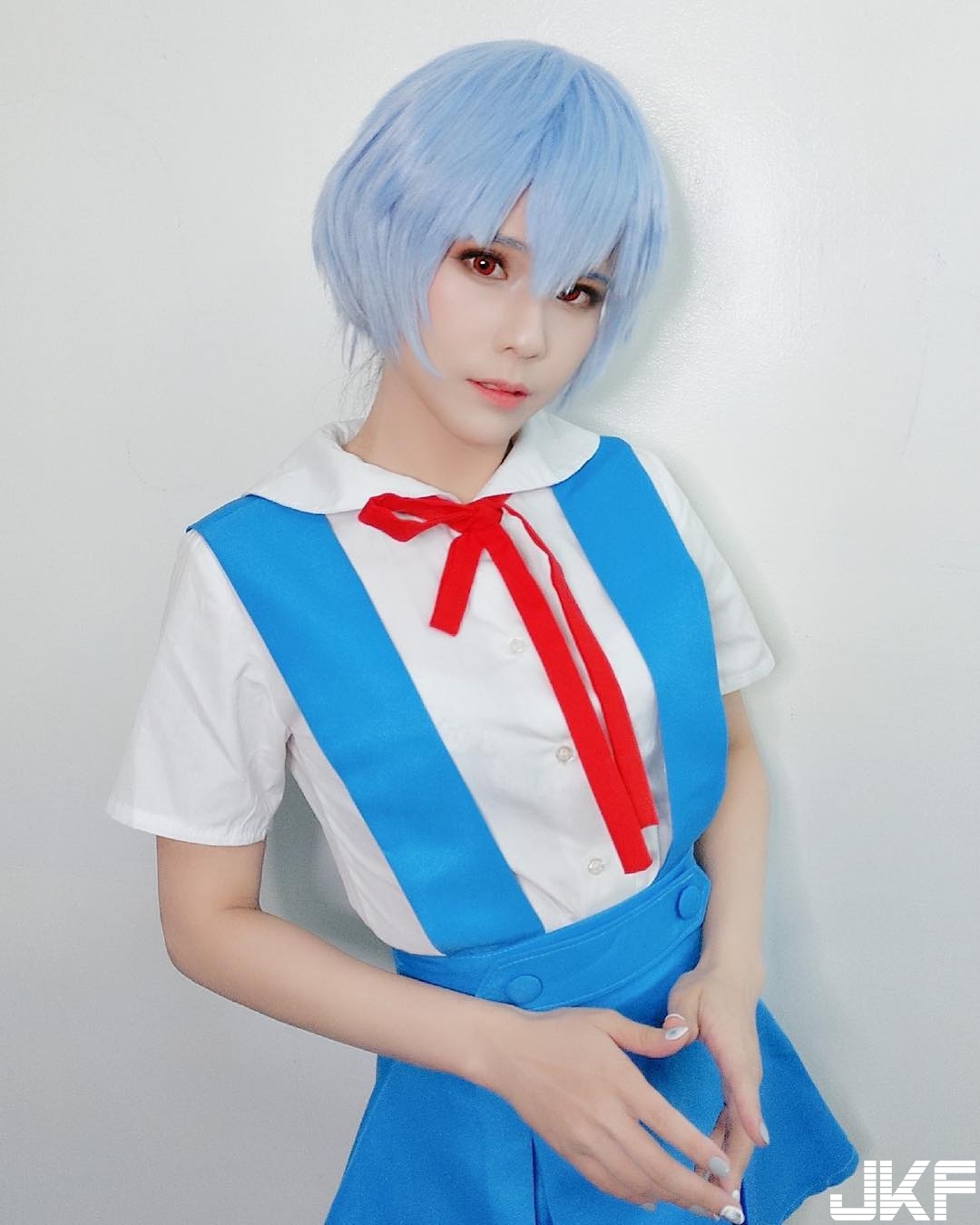 性感Coser「Kameko Lee」卸完妝是小清新　衣服底下隱藏著火辣曲線！