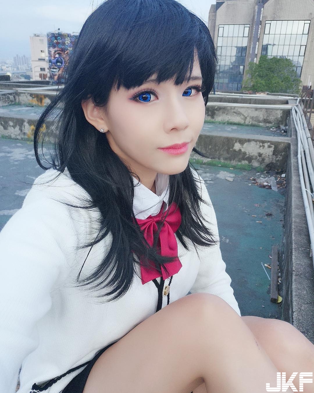 性感Coser「Kameko Lee」卸完妝是小清新　衣服底下隱藏著火辣曲線！