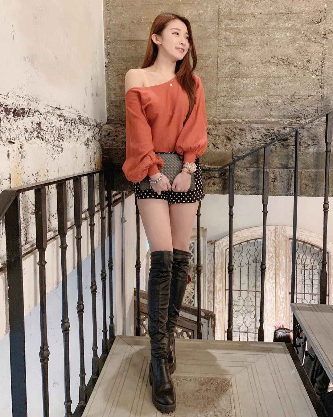 已戀愛！甜美女友系正妹「Rebeca 小花」男友視角專屬風景好火辣！