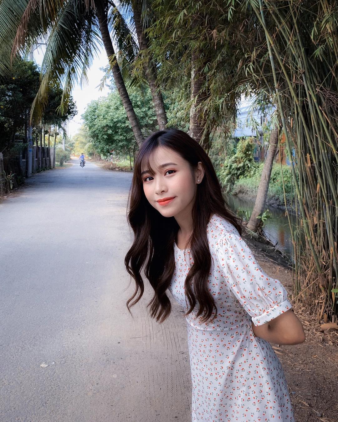 超正越南妹「Nguyễn Phương Dung」透明感滿分　甜美笑容迷倒一票網友！