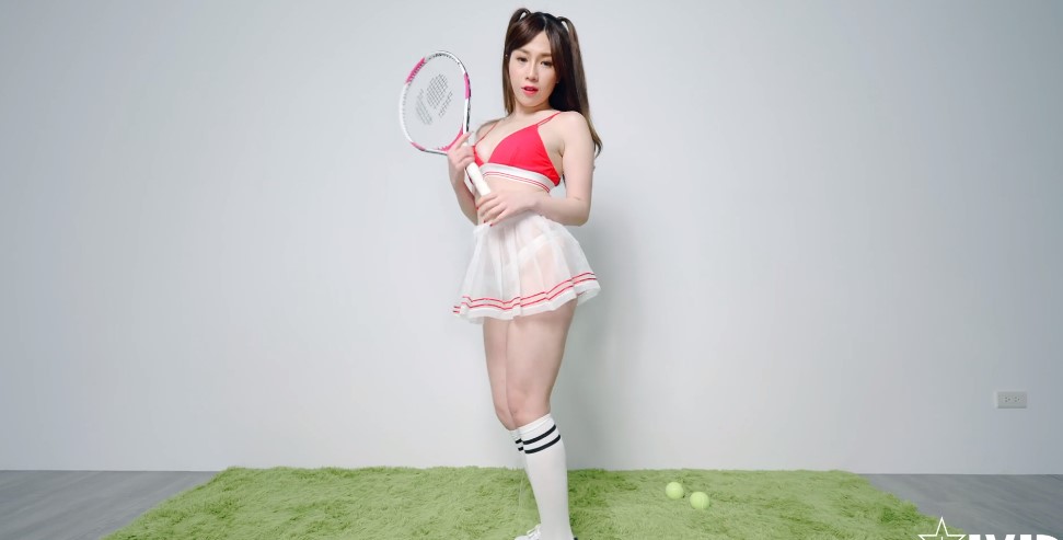 特別企劃！五位女孩化身「網球甜心」場邊無止盡的性感逗弄這畫面真是無懈可擊！