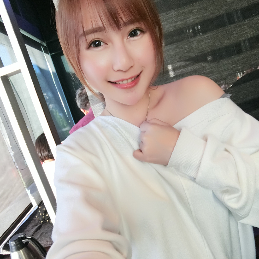 不只福利更是養生！超甜戲引子「陳樂樂」雙峰水上漂，美背翹臀同時乍現讓人七竅生煙！