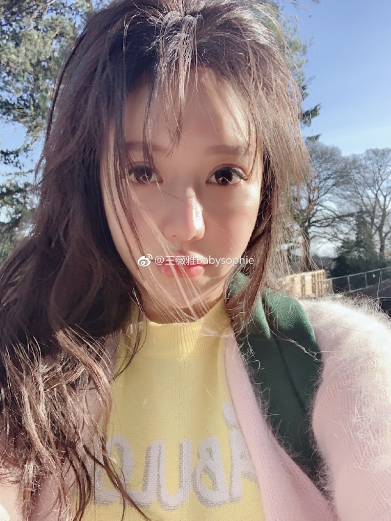 畫面過於凶猛！歐美派正妹「王薇雅」自拍曲線逼人 狂暴陰影誰hold得住～