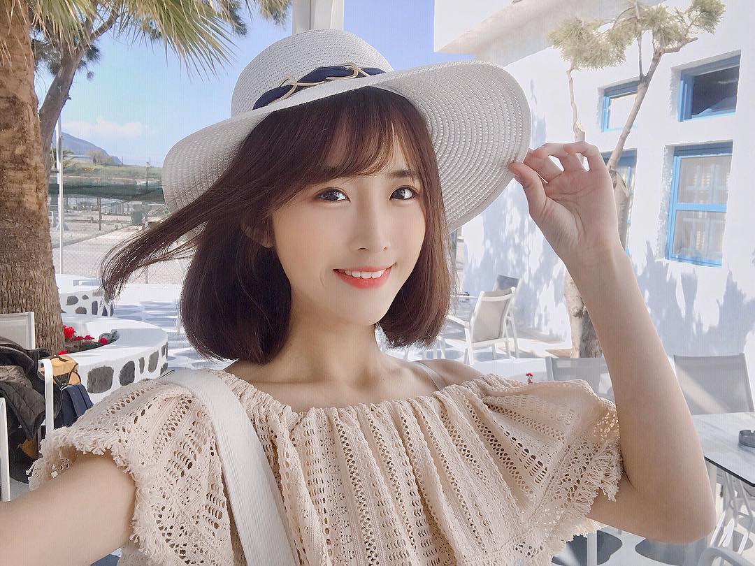 甜美陽光少女「小凱伊」笑容溫暖人心　全糖氣質讓人甜到蛀牙