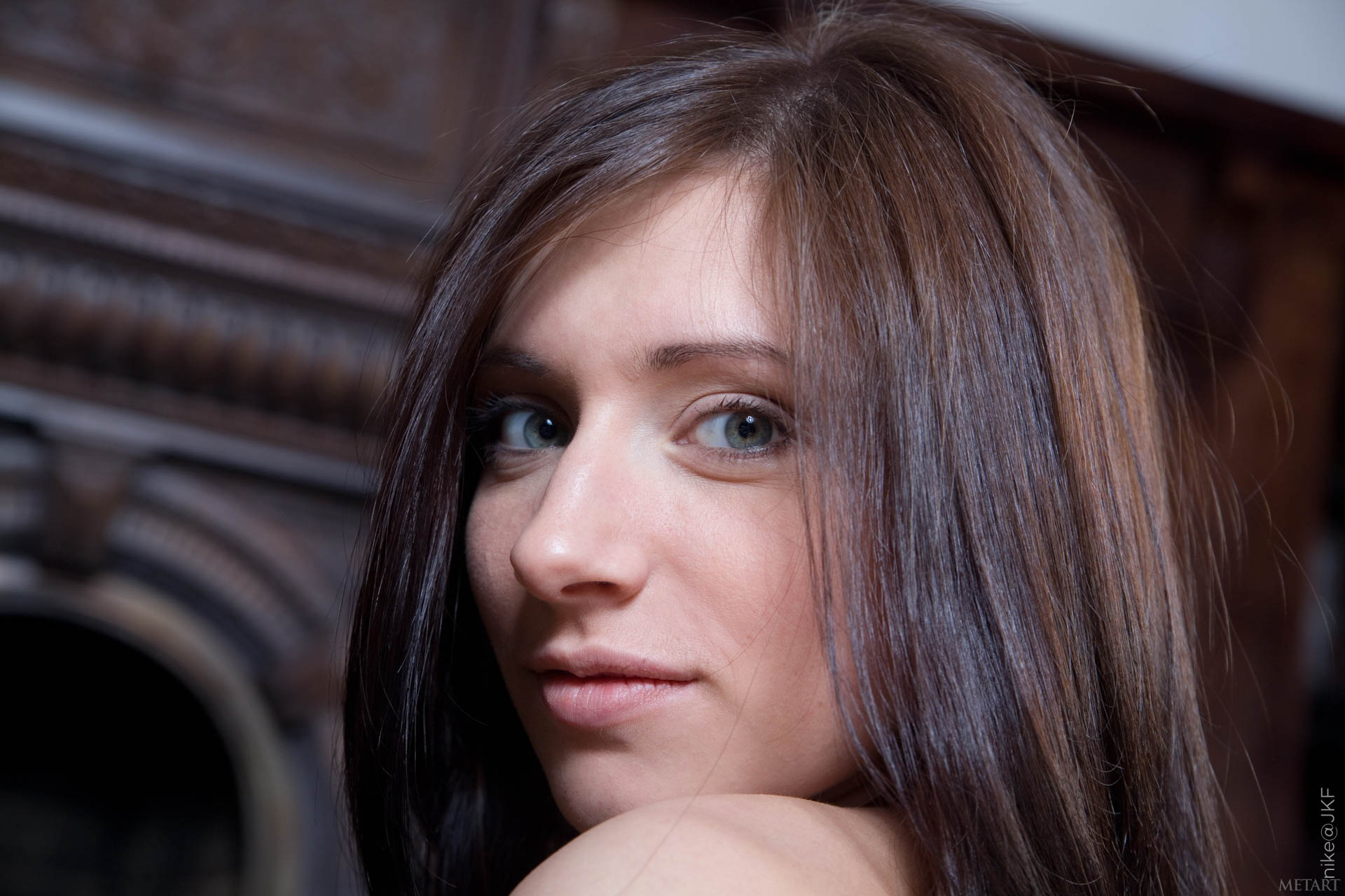 модель elle b. B met art. B met art. B met art. ариэль b.