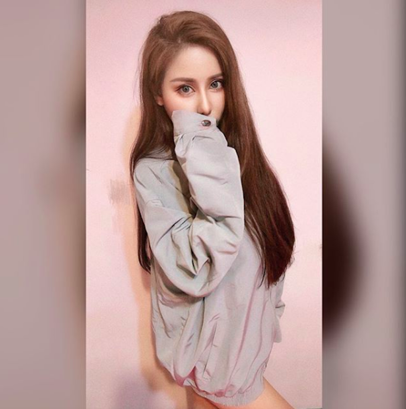 性感正妹學不會穿睡衣！「美胸高手」大方秀豪乳，想要變瘦變大胸都可以找她～