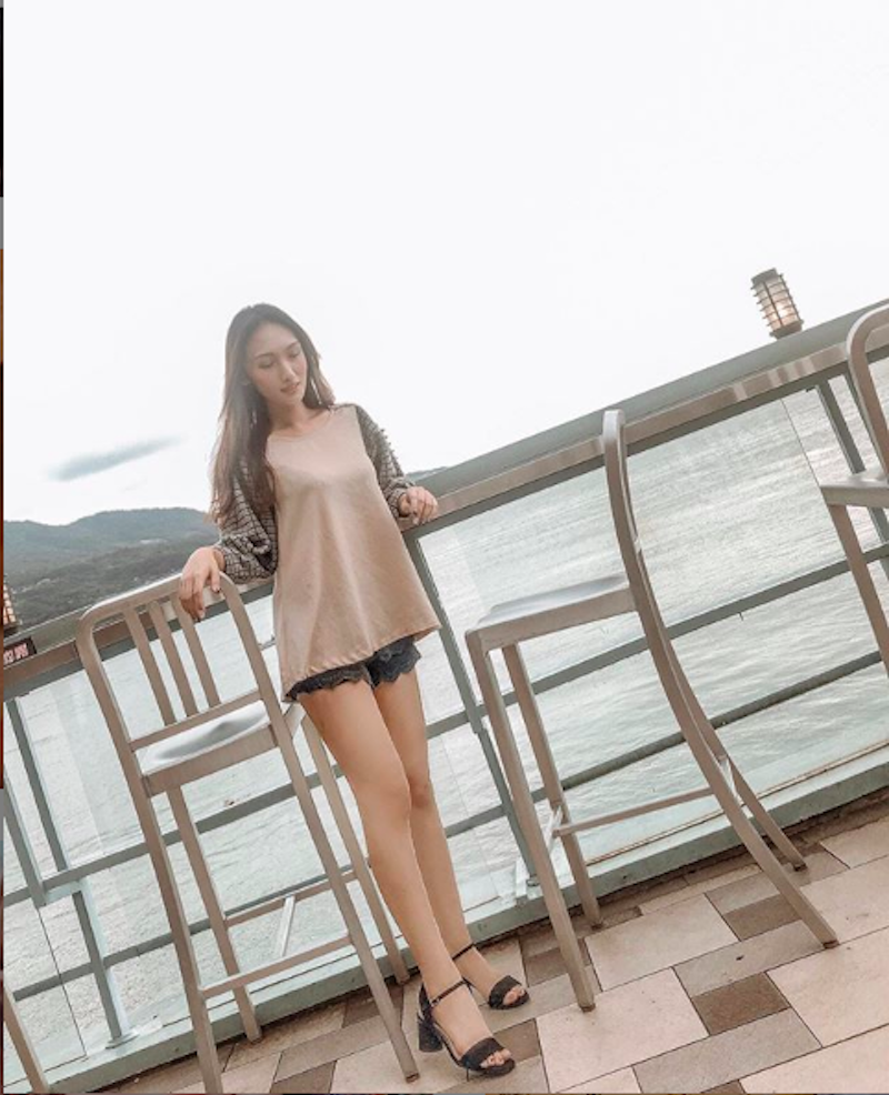 超級辣媽「蕭云Quenby」真的好犯規，完美曲線簡直美少女！