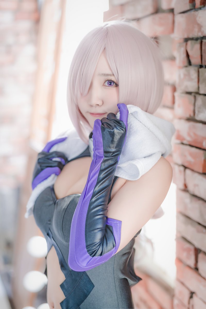 爆乳韓系Coser「달샤샤」渾圓奶球+緊緻蜜腿　無辜眼神讓人心跳撲通撲通