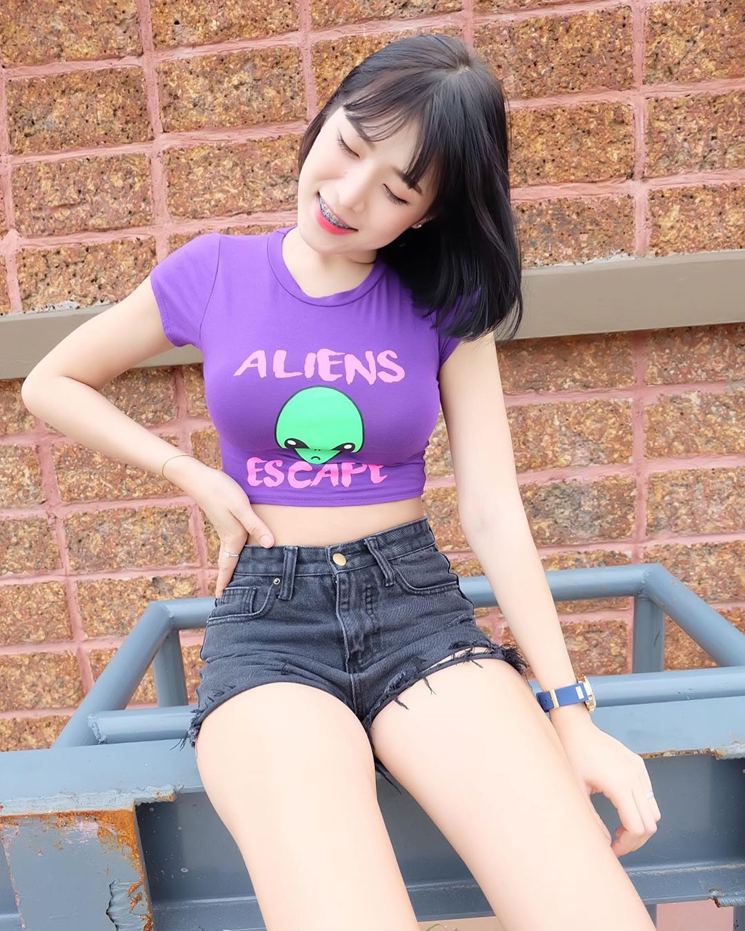 泰國短髮萌妹 解放飽滿巨胸不私藏真勾魂 - 亞洲美女 -