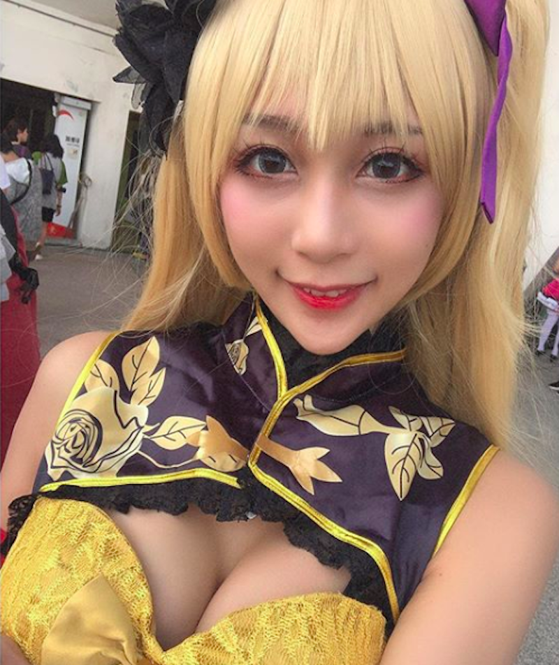 21歲正妹髮型設計師「Doris 羋夢」甜美可愛，是人看了都想報名給她弄頭髮！