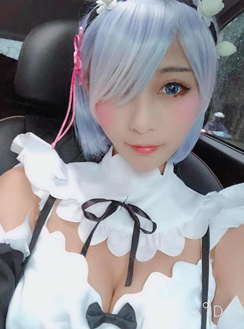 21歲正妹髮型設計師「Doris 羋夢」甜美可愛，是人看了都想報名給她弄頭髮！
