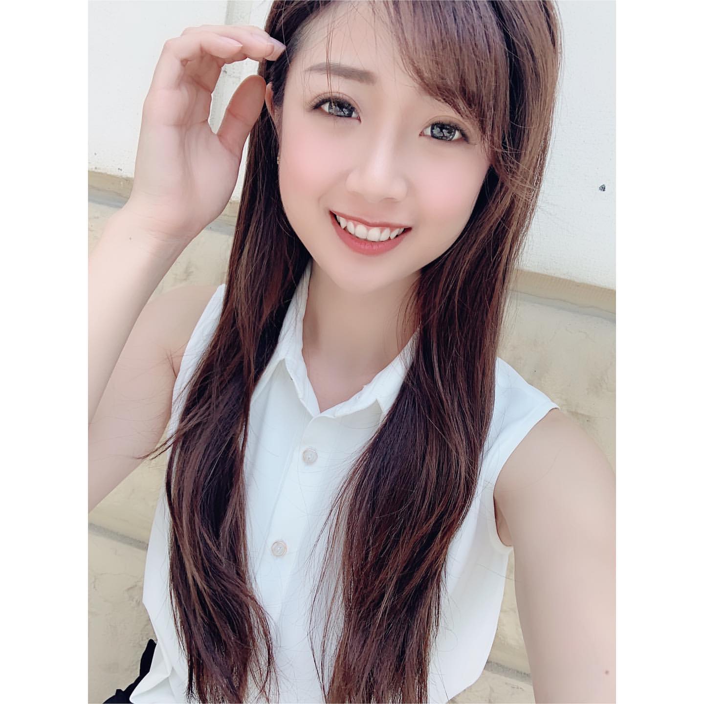 現役空服員Salen甜美模樣讓人忍不住小鹿亂撞 - 美女圖 -