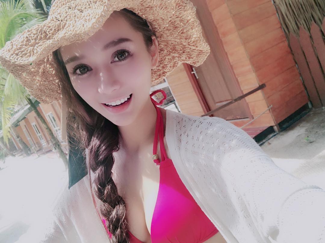 大眼美女蕭語晴超甜笑容看了秒淪陷 - 美女圖 -