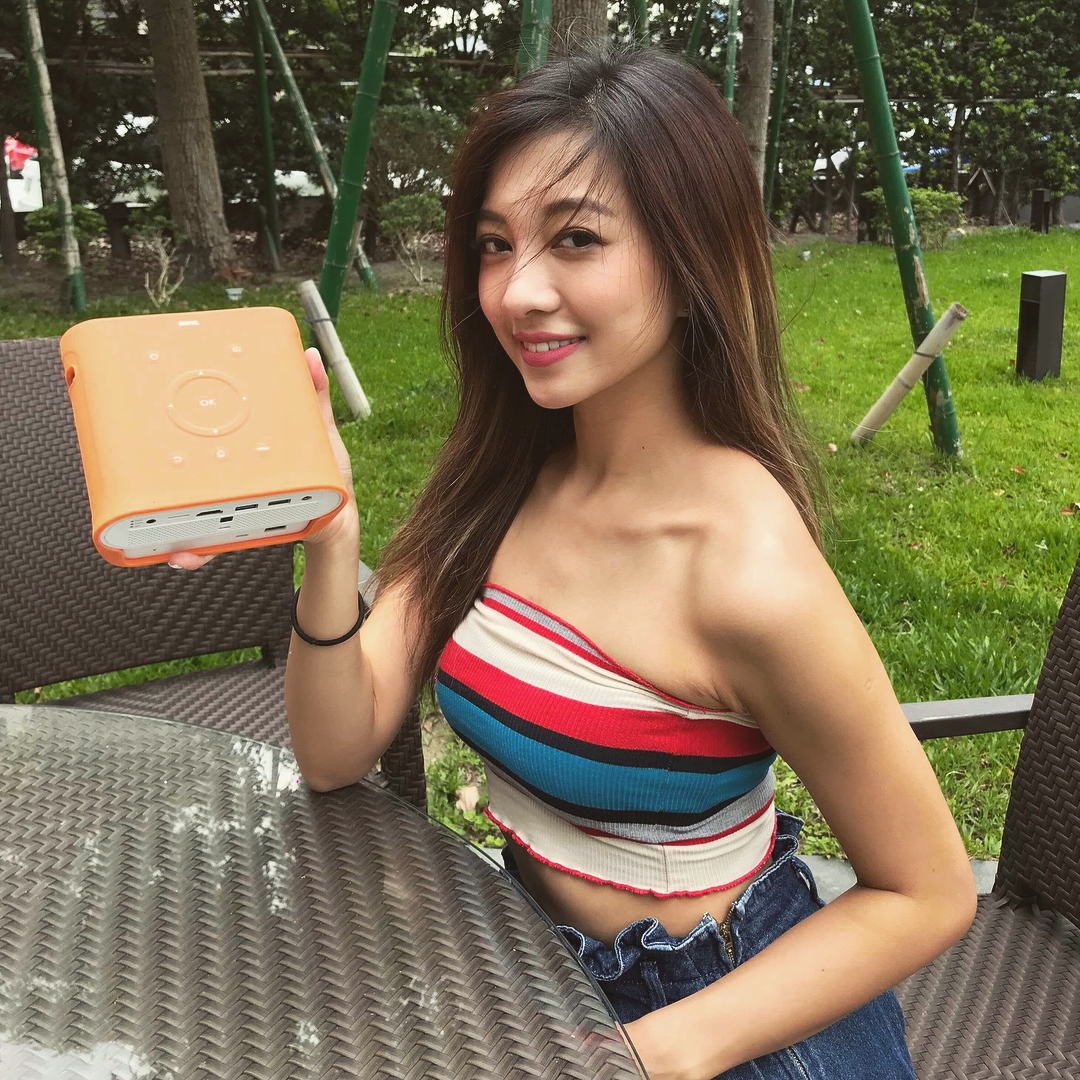 學霸級女神吳怡德火辣性感曲線太誘人 - 美女圖 -