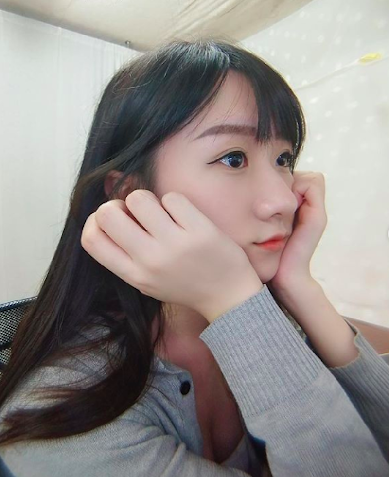 高材生正妹「李思嫺」清新甜美少女感十足，會打game還會唸書的人生勝利組～
