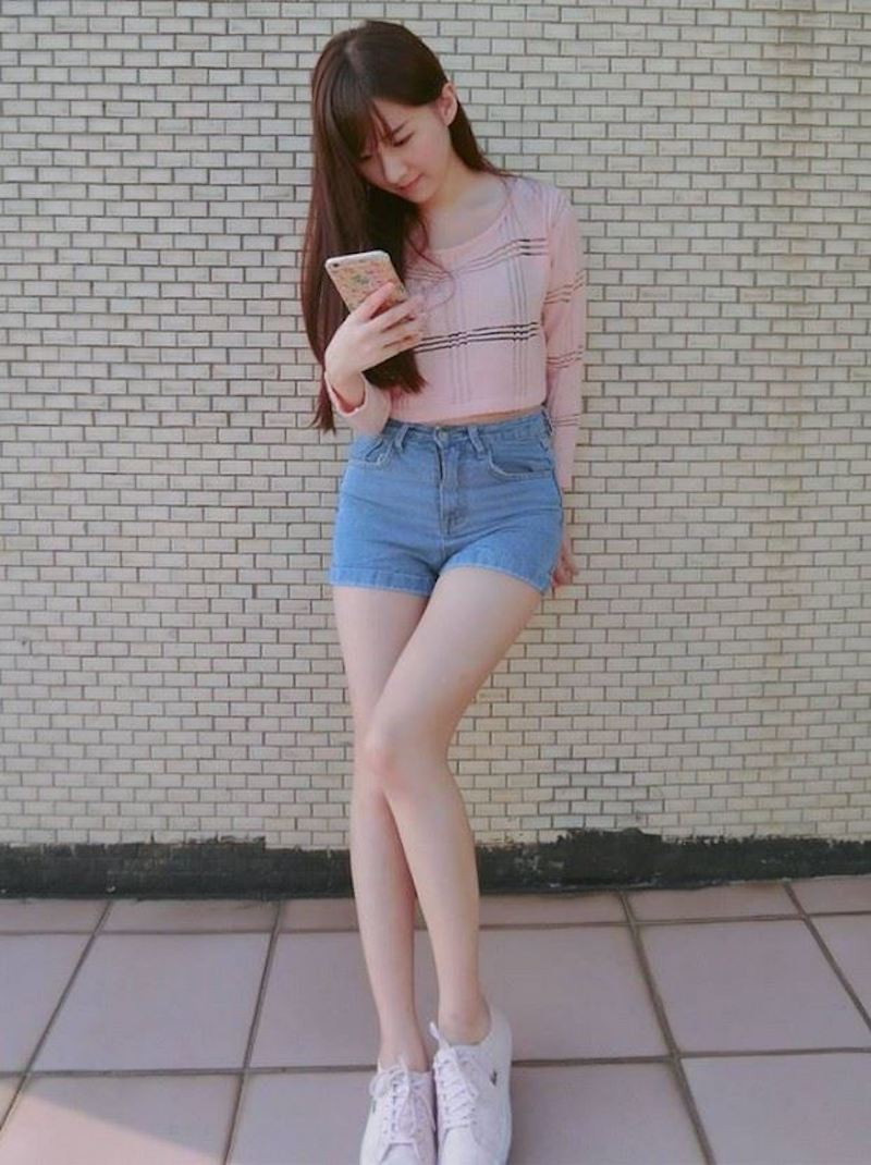 高材生正妹「李思嫺」清新甜美少女感十足，會打game還會唸書的人生勝利組～