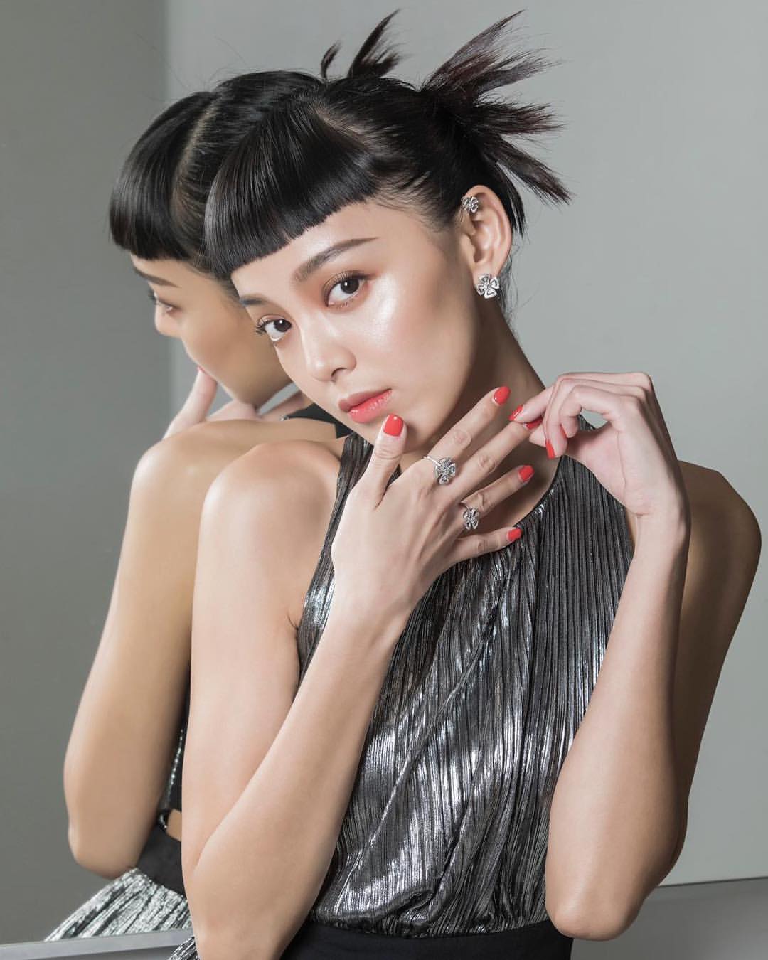 混血模特Kiwi李函性感電眼電的你渾身酥麻 - 美女圖 -