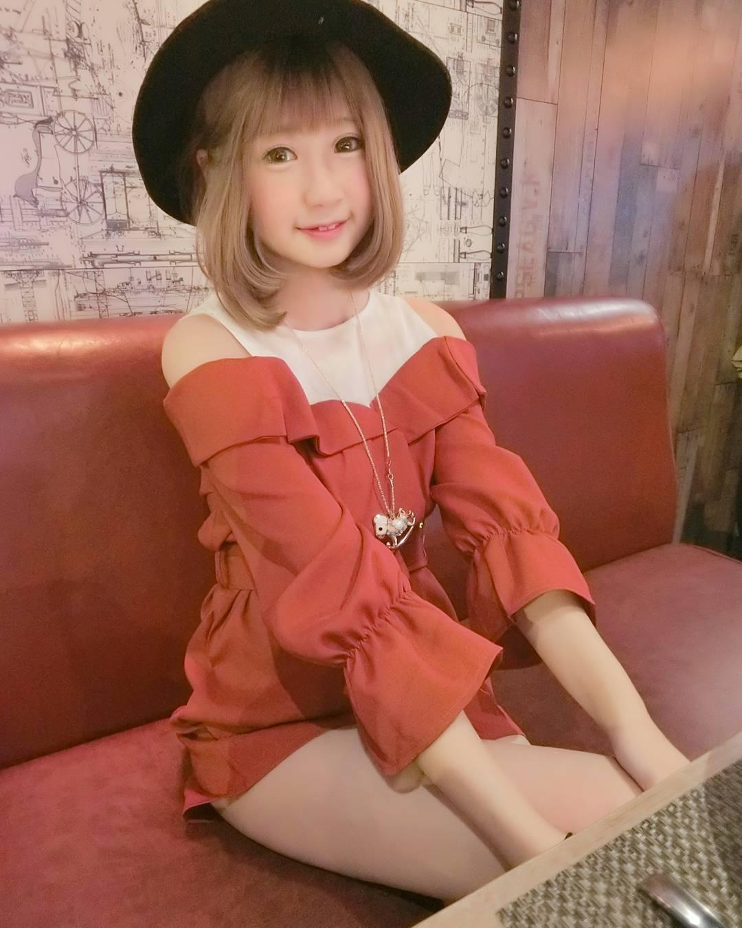 超甜美萌妹周奕瑜 深藏不露的好身材 - 美女圖 -