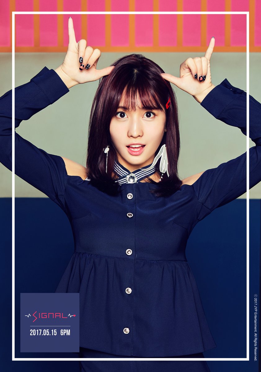 TWICE-Momo.jpg