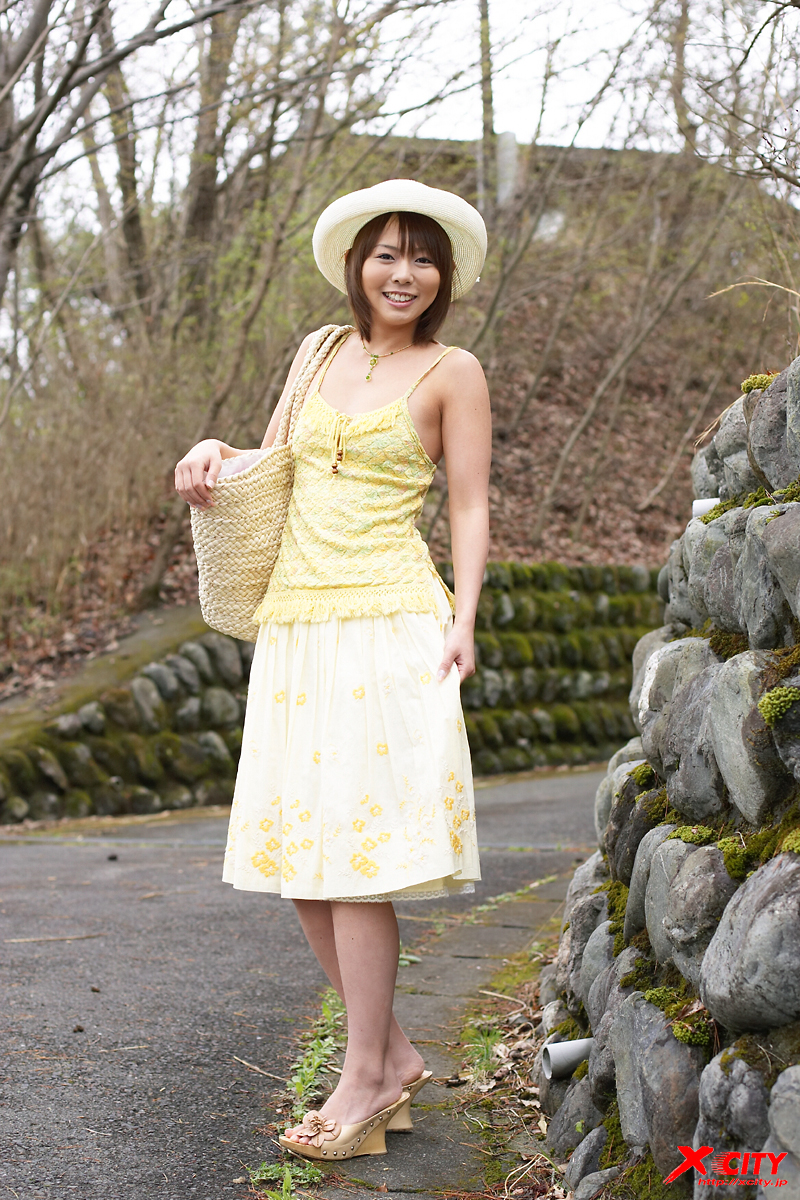 活潑女孩展現稚嫩身軀 讓我戀愛感爆棚 君野ゆめ - 亞洲美女 -