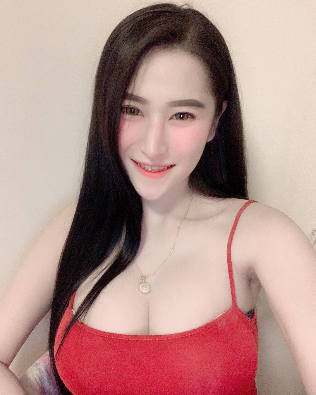 泰國姊直曬雪白雙球 透嫩柔軟極致挑逗你的視角 - 亞洲美女 -