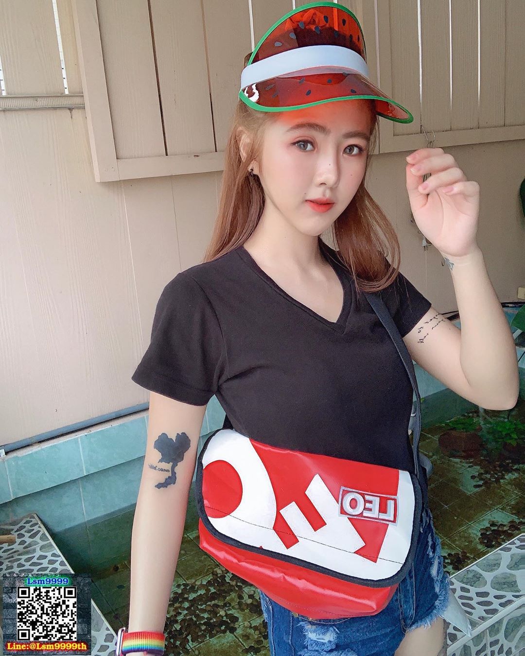 惹火蜜腿渾圓結實奶狂洩 立體五官狐媚度破表 - 亞洲美女 -