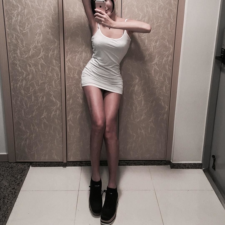 韓國娜美身材的長腿巨乳正妹 HanRan - 亞洲美女 -