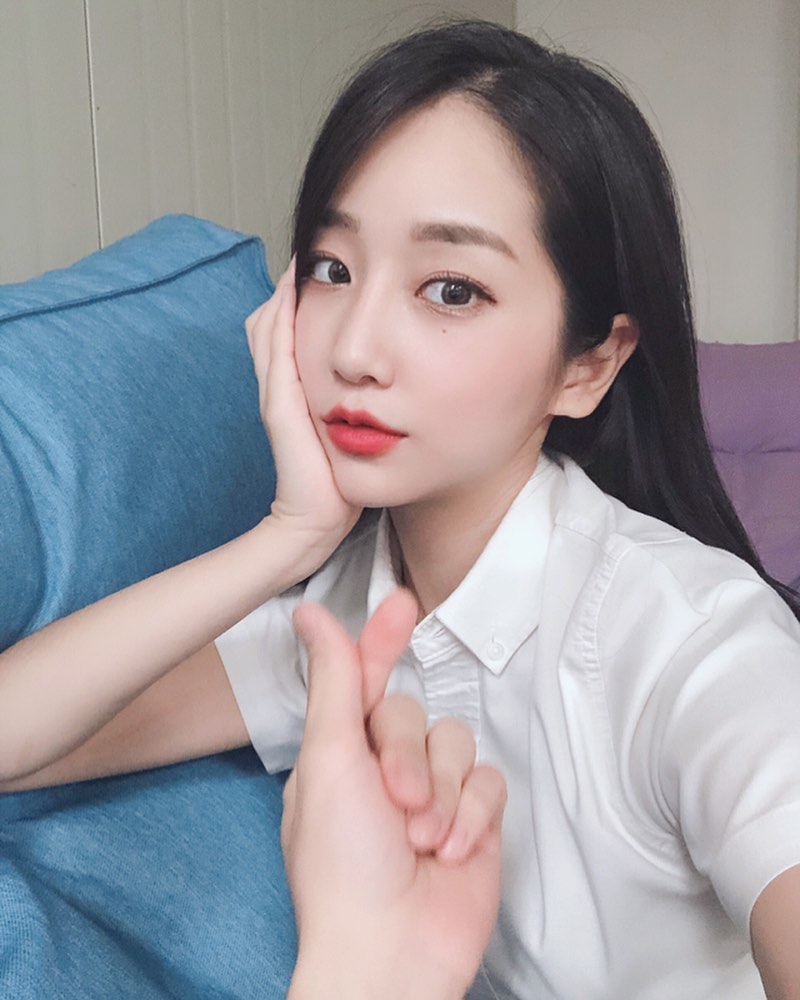 韓國甜姊兒獨領風騷 超殺電眼看了好酥麻 - 亞洲美女 -
