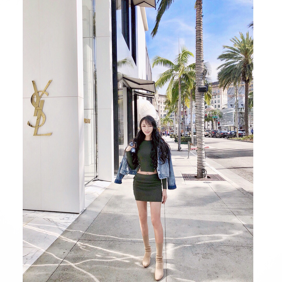 在街上遇見 別忘了打個招呼啊 Sisi - 美女圖 -