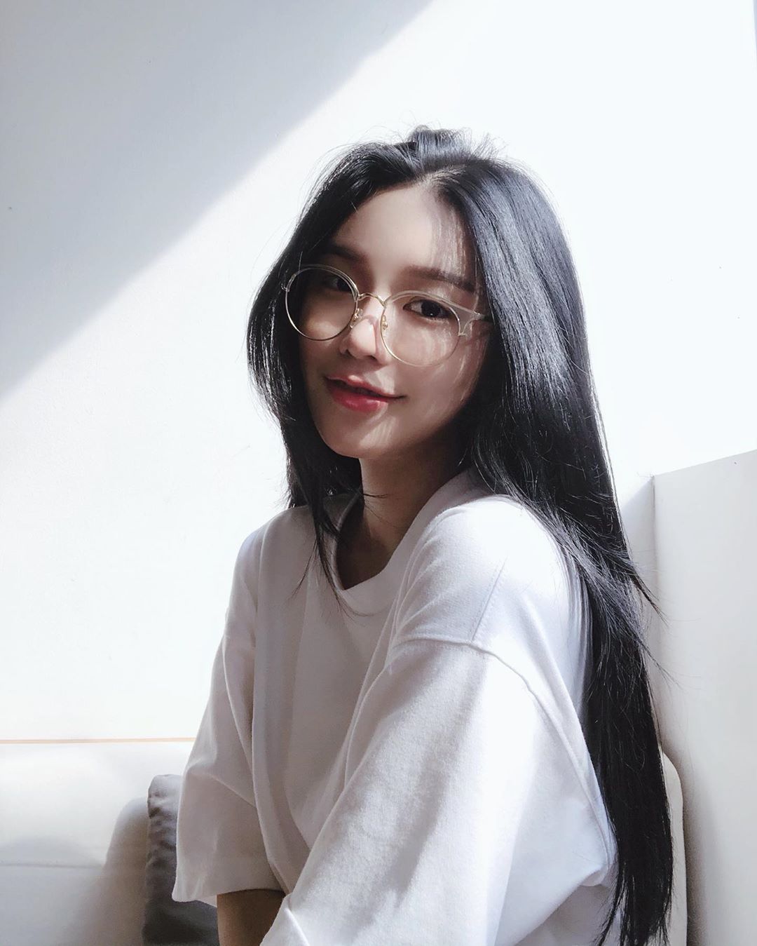煽情身影魔鬼曲線 艷麗笑顏一瞬間就勾住你的心 - 亞洲美女 -