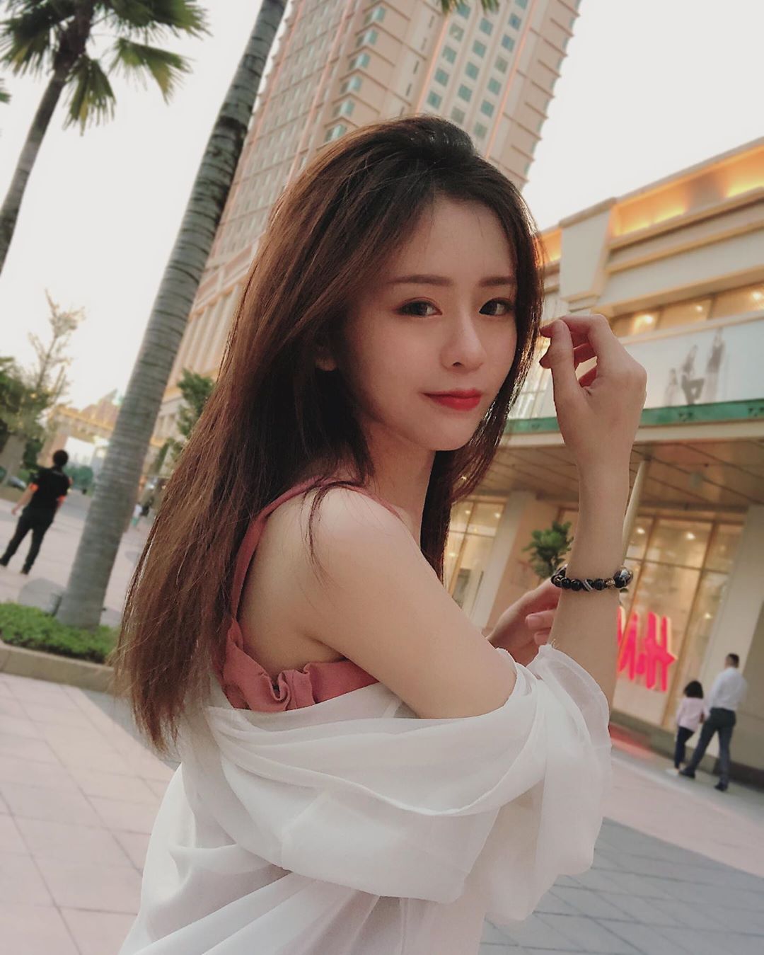 人如其名 最舒適的季節~六月 - 美女圖 -