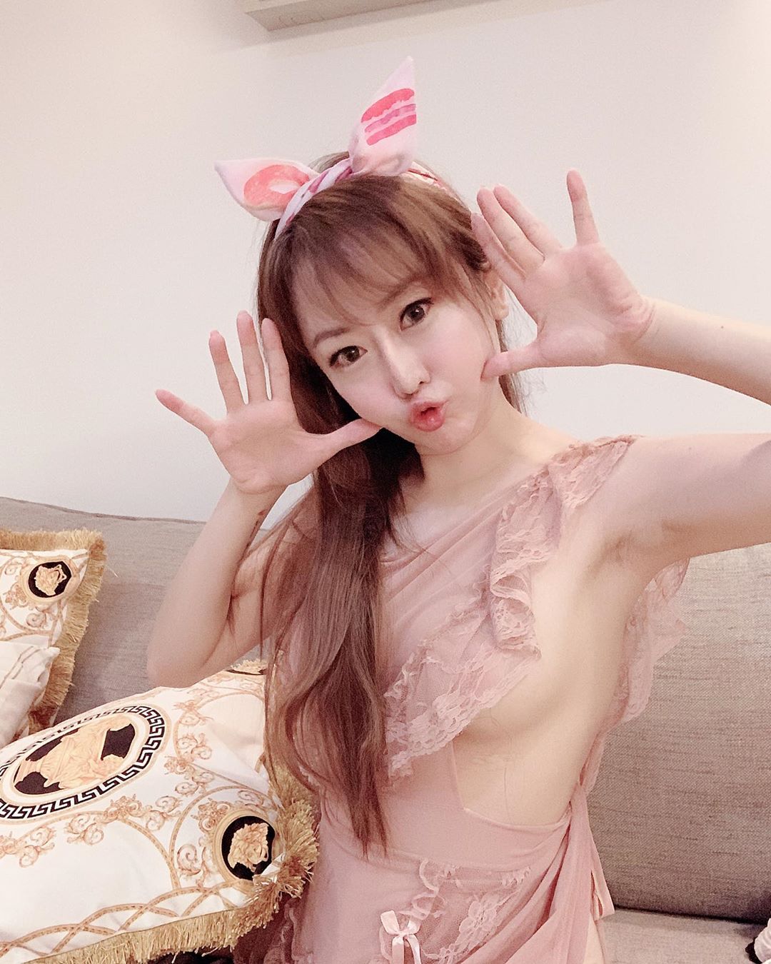Tiffany T妹  光看就覺得重！無辜大眼讓人秒淪陷 - 美女圖 -