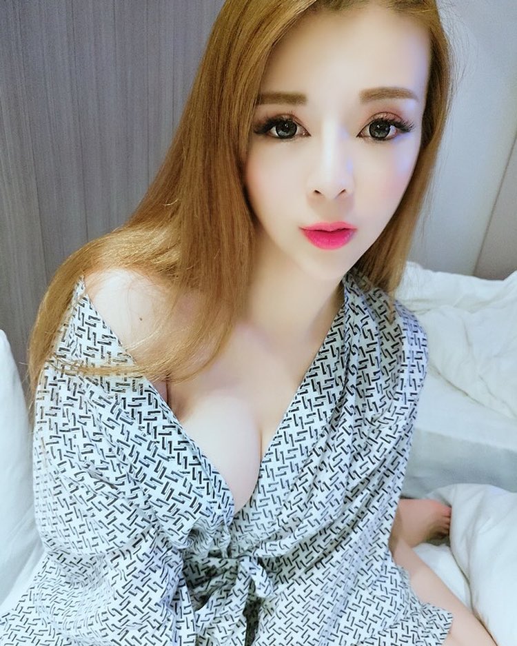 就是愛裸睡！電眼ＭＤ「可妮Alina」窈窕曲線超火辣，內衣開箱卻被極致蜜桃搶了鏡！