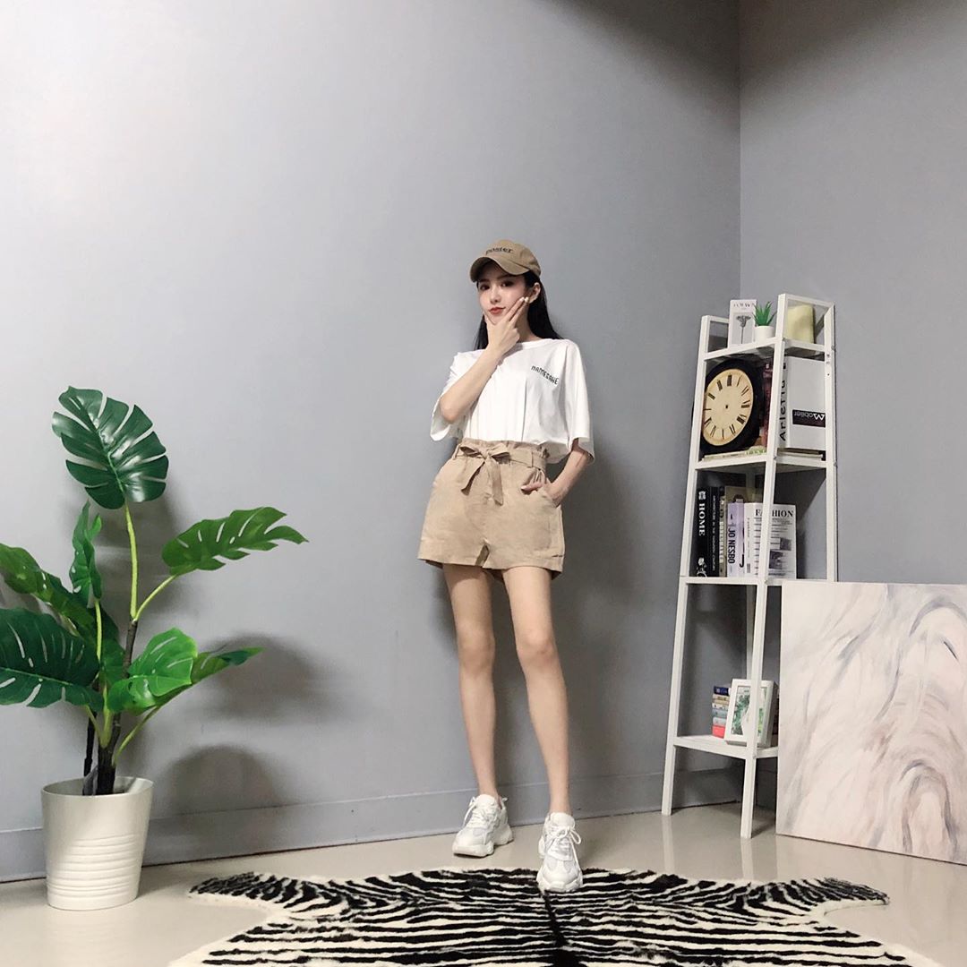 超甜美臉蛋藏大隱乳  這個身材很逆天  許酸酸 - 美女圖 -