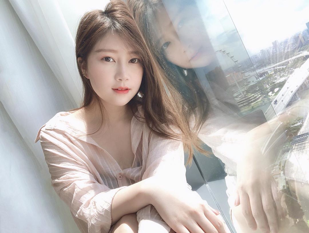 甜美系美人楊雅妤  美乳炸開泳裝事業線超深 - 美女圖 -
