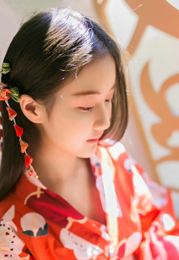 唯美紅色COS和服妹子圖片 - COSPLAY -