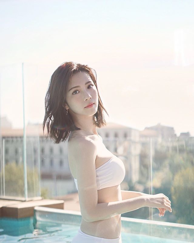 港姐冠軍陳曉華性感泳照 - 亞洲美女 -