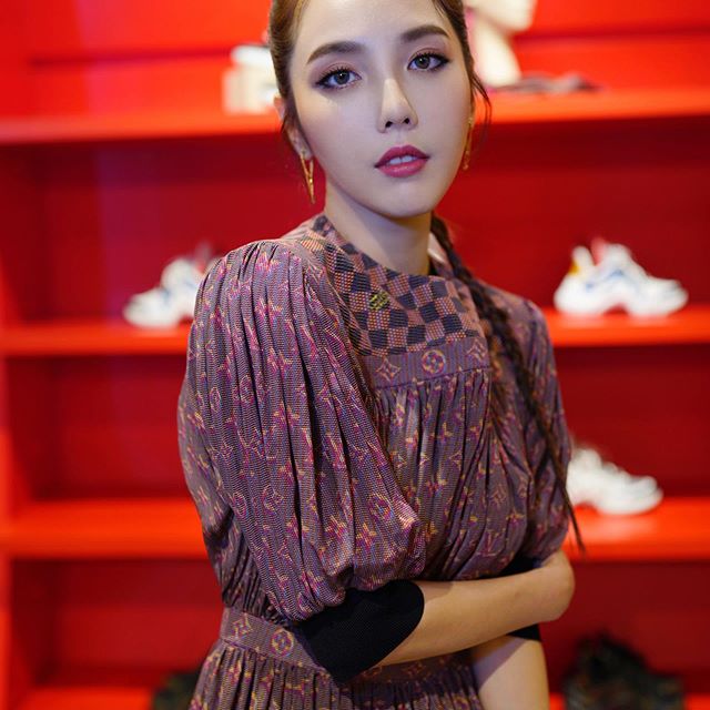 CatherineC朱琦郁 清新顏值一笑秒戀愛…網看呆 - 美女圖 -