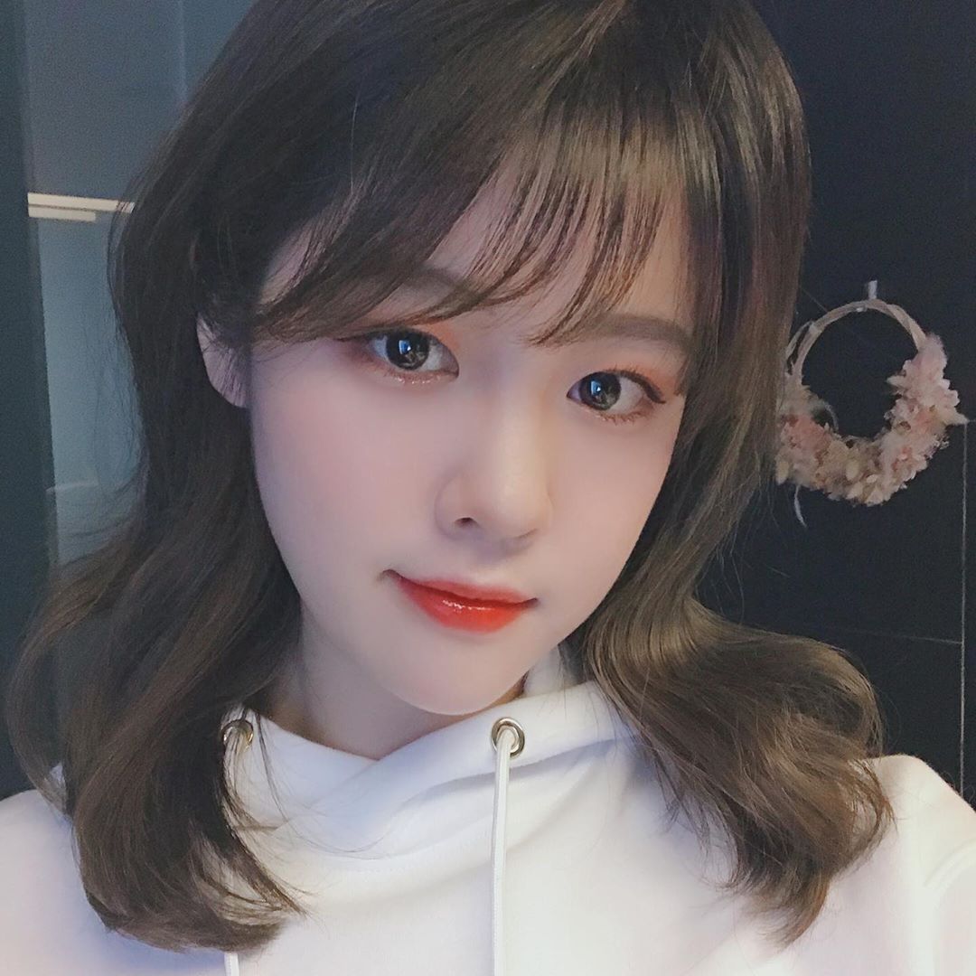 清純感十足空靈女孩 散發女神氣息超難把持住 - 亞洲美女 -