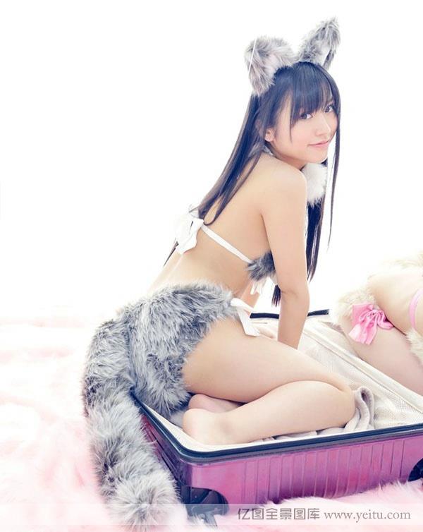 清純少女變身性感兔女郎cosplay - COSPLAY -