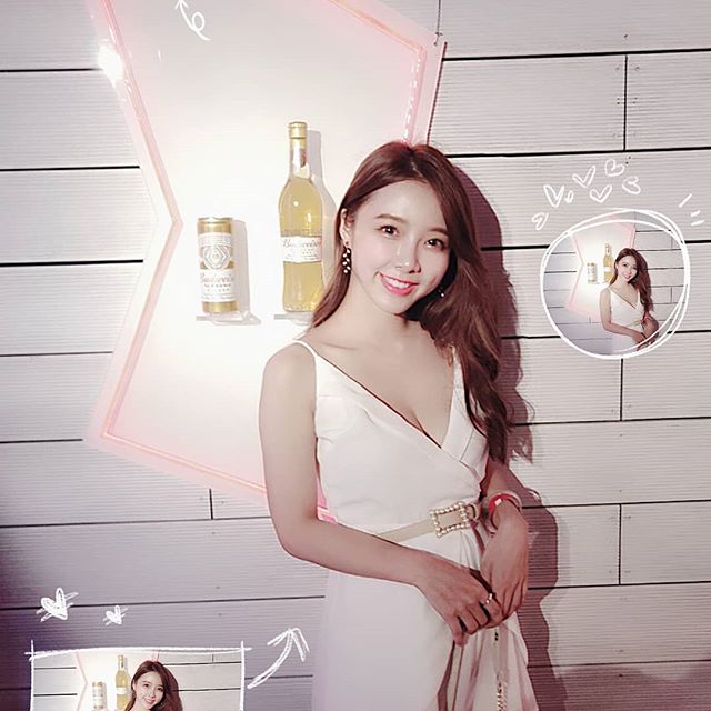 NING. Chen陳甯揎 「渾圓美胸」超火辣  一秒被她電暈 - 美女圖 -