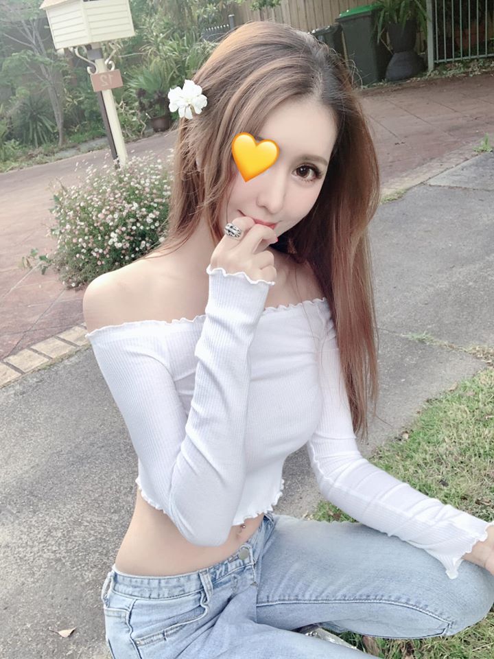 姐會讓你流鼻血！「王芷淇」白皙美膚熱辣長輩現形，這不噴鼻血說不過去！