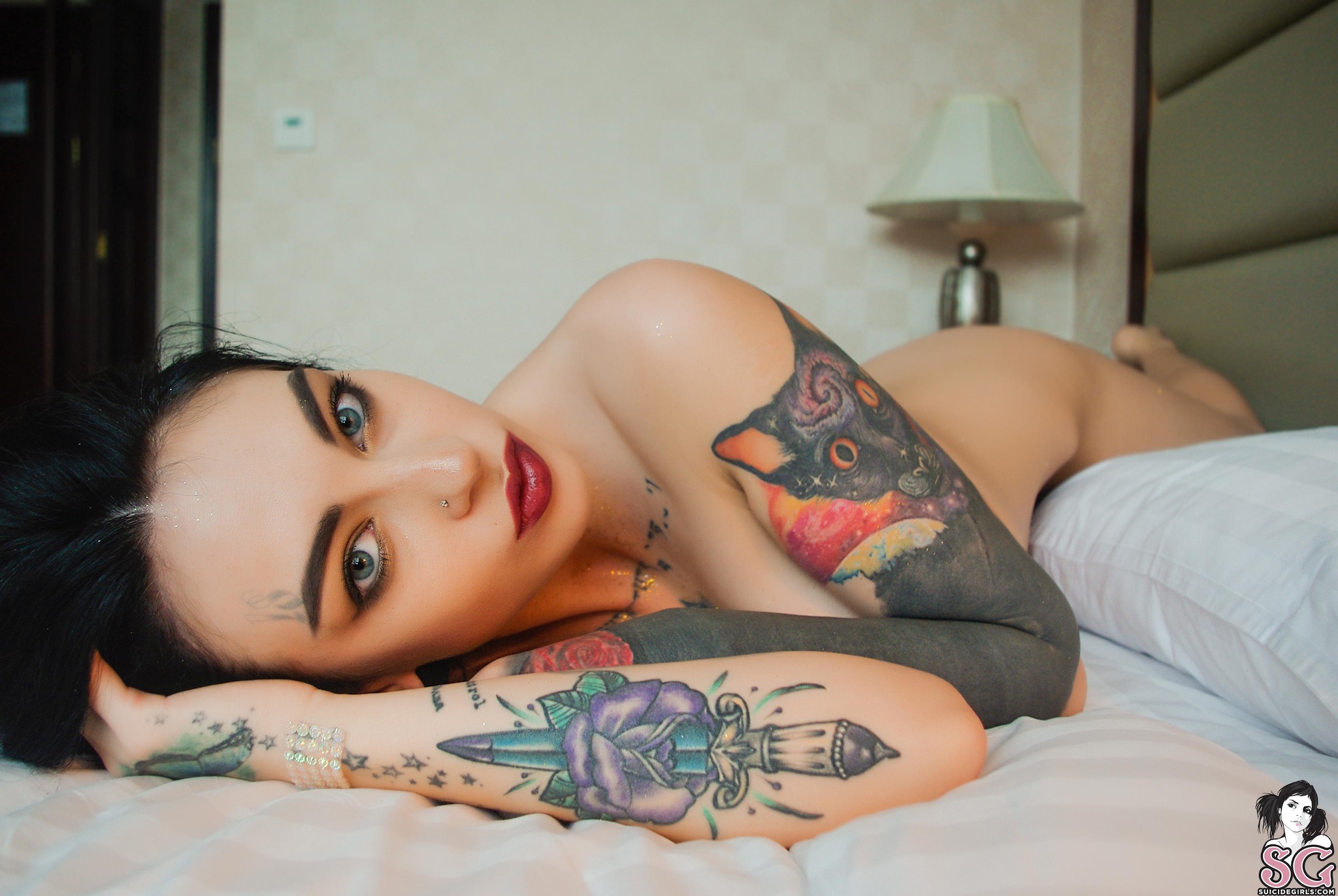 Naked Suicide Girls