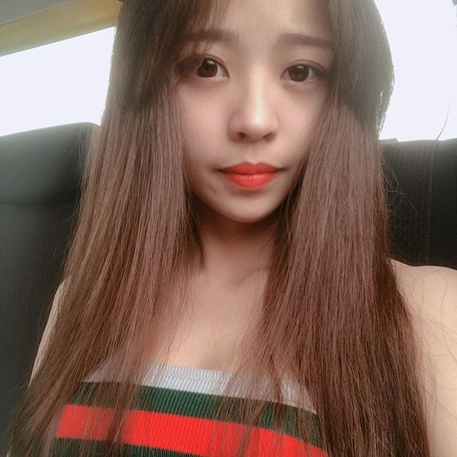 Hui  清純模樣下有著超級有料的身體引人遐想 - 素人正妹 -