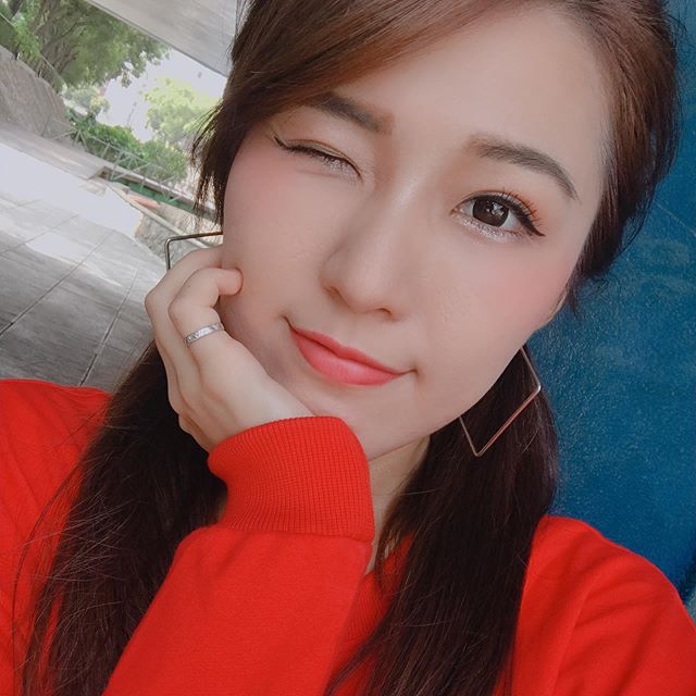 Peggy黃沛祺  「兩粒渾圓大球」繃出來…網瘋喊：這形狀很可以 - 美女圖 -