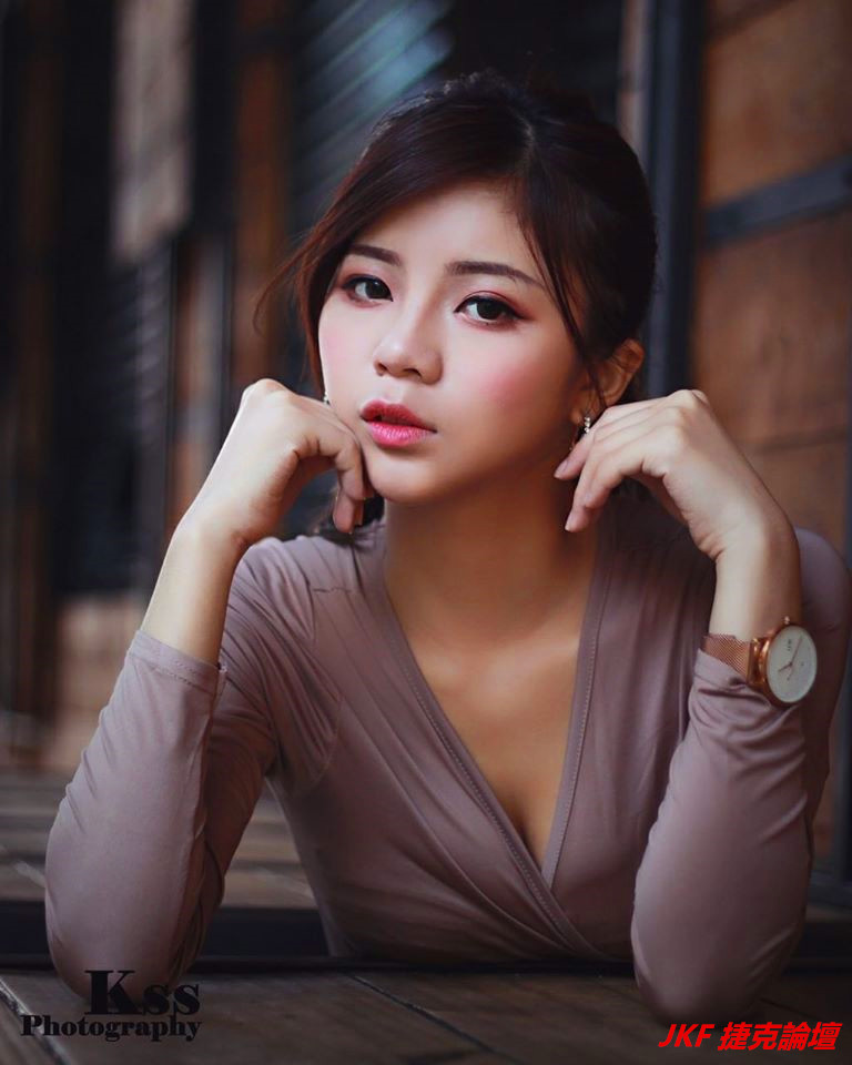 氣質美女迷人笑容的文清妹 - 美女圖 -