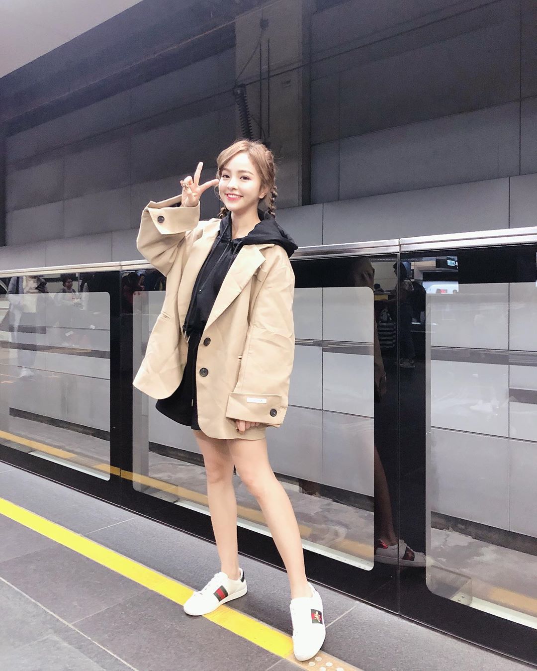 徐凱希 要是沒有嬰兒肥 不知道有多好 - 美女圖 -